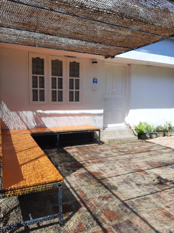 A Loft Hostel Alappuzha Ngoại thất bức ảnh