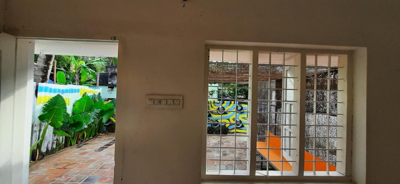 A Loft Hostel Alappuzha Ngoại thất bức ảnh