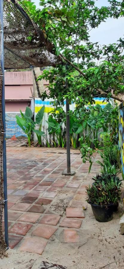 A Loft Hostel Alappuzha Ngoại thất bức ảnh