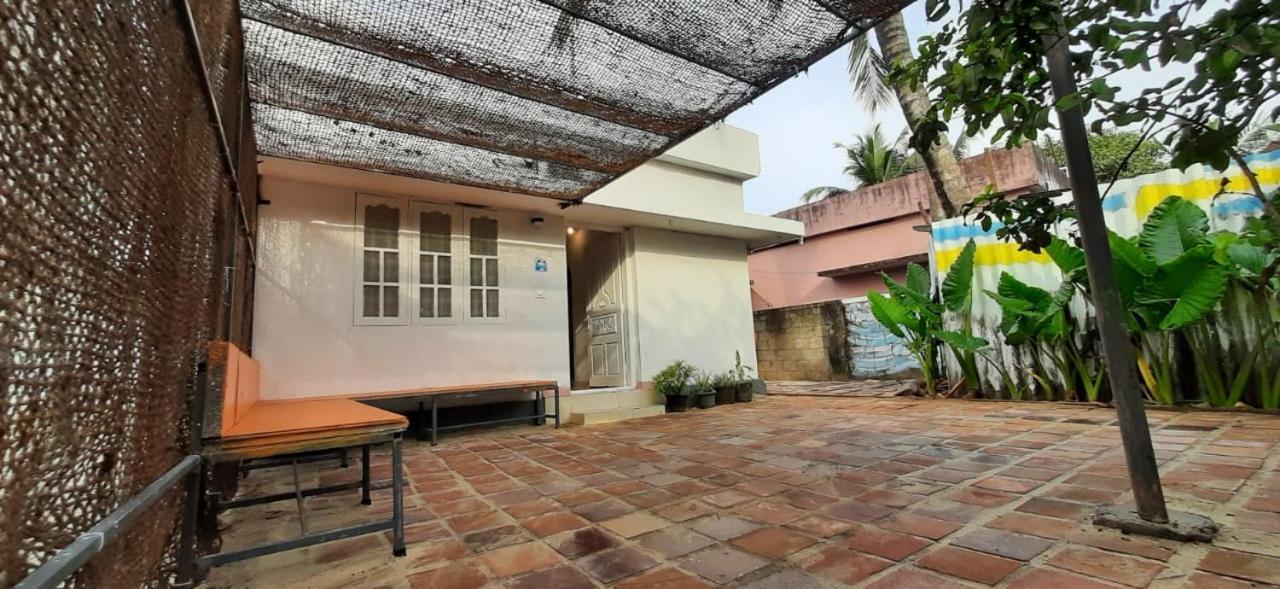 A Loft Hostel Alappuzha Ngoại thất bức ảnh